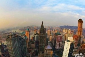 重庆与上海，两座超大城市疫情防控的对比与启示