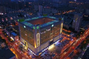 疫情下郑州商场现状如何？长沙商场目前正常营业吗？