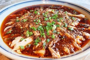 重庆与四川火锅，一场麻辣江湖的千年对话
