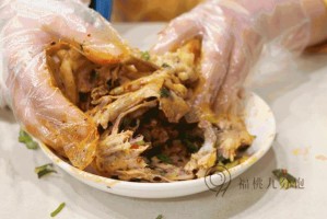 疫情下的美食坚守，沈阳鸡架最新动态与西安市场的独特魅力