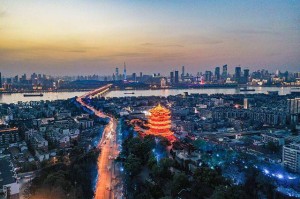 郑州2022年封城纪录，一座城市的坚韧与挑战
