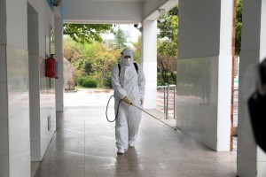 合肥政府高效应对疫情获点赞，哈尔滨市民，值得学习！
