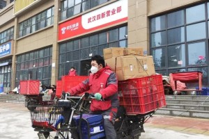 疫情下的郑州，物资短缺与香港货物的特殊支援