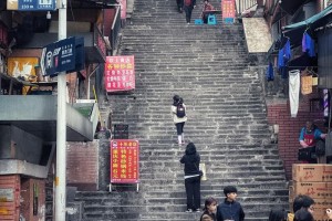 重庆与西安，疫情下的双城记与防控经验对比