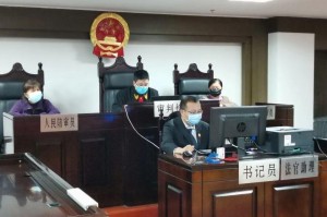 疫情下的重庆小哥暖心视频刷屏，福州新闻点赞传递正能量