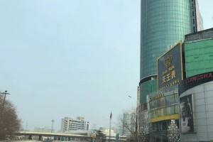 郑州疫情下的春节，坚守与温情并存的城市记忆