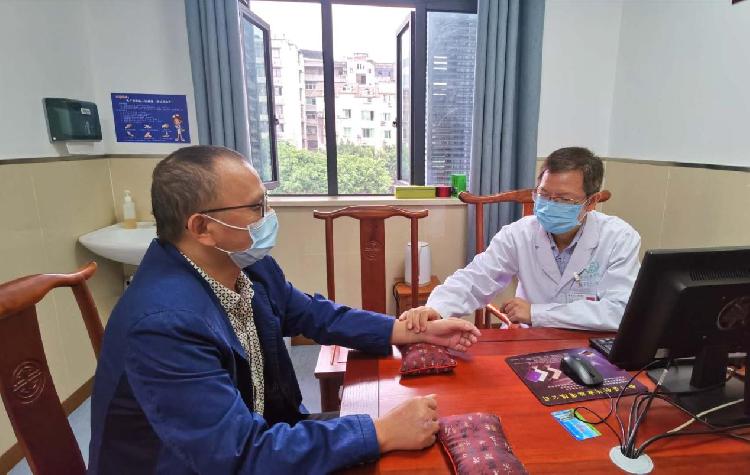 重庆中医专家门诊，传统医学与现代健康的完美结合