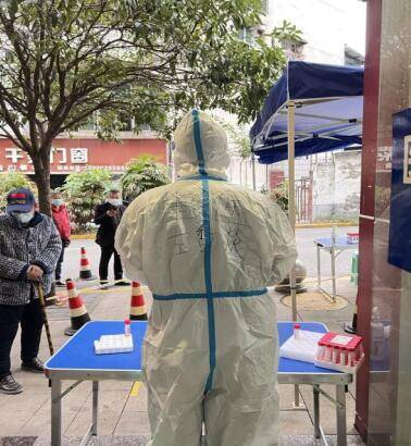重庆疫情女孩轨迹，平凡生活中的不平凡坚守