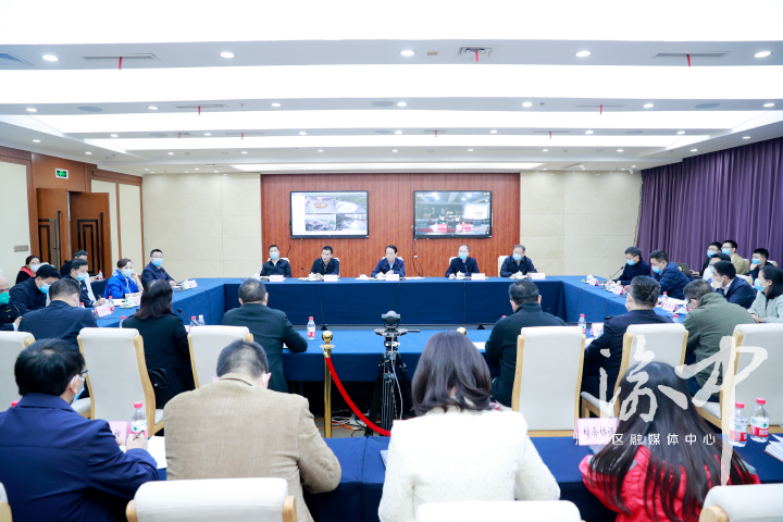 重庆新冠疫情防控指挥部，筑牢山城健康防线