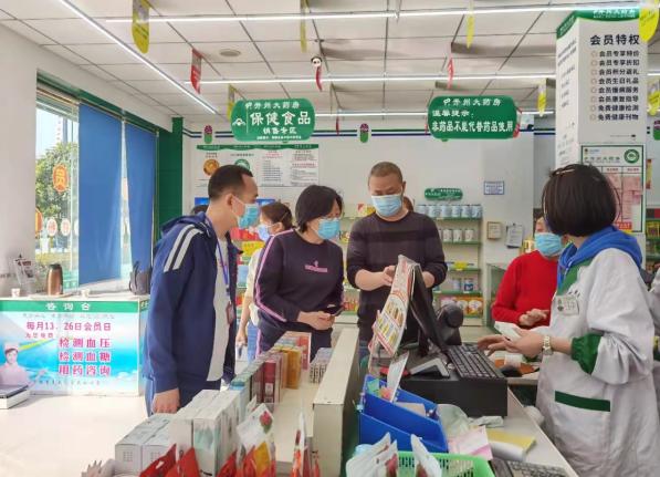 重庆市疫情管理与贵州省防疫政策对比分析，成效与挑战