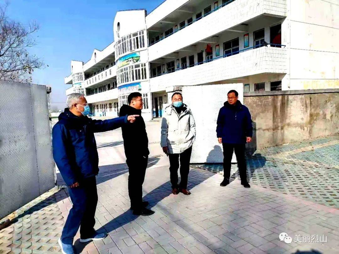 重庆市新冠疫情防控办公室，筑牢疫情防线，守护山城平安