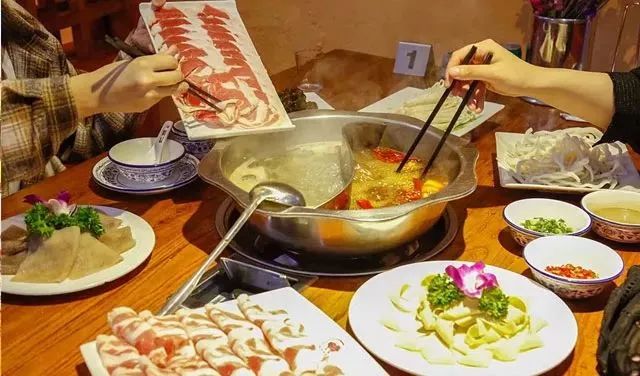 重庆火锅营业时间全攻略，夜猫子与美食家的终极指南