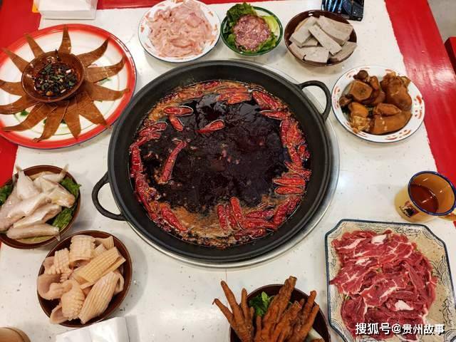 独家探店重庆火锅贵阳店，麻辣鲜香的山城风味，在贵阳也能吃到正宗重庆味！