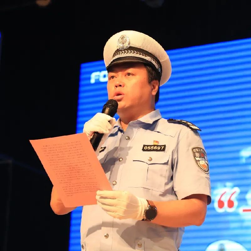 郑州富士康最新动态，产能扩张与员工福利升级引关注