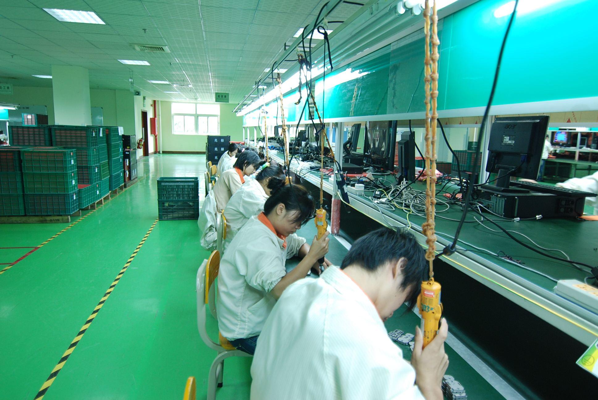 郑州富士康最新动态，用工调整、产业升级与社会责任的平衡