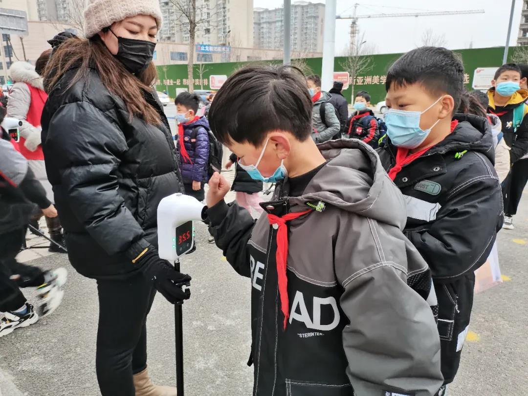 郑州大学学生返校，新学期新气象，校园生活全面重启
