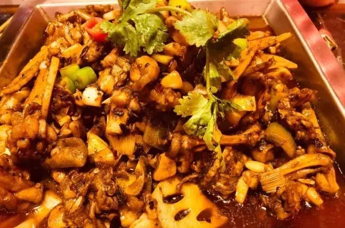 长春重庆路附近必尝的5家火锅店，麻辣鲜香中的城市记忆