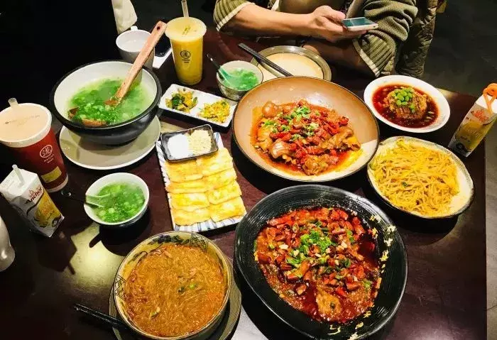 长春重庆路附近必尝的5家火锅店，麻辣鲜香中的城市记忆