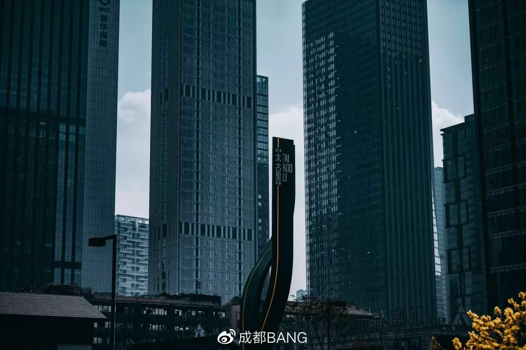 疫情下的成都，一座城市的坚韧与温情