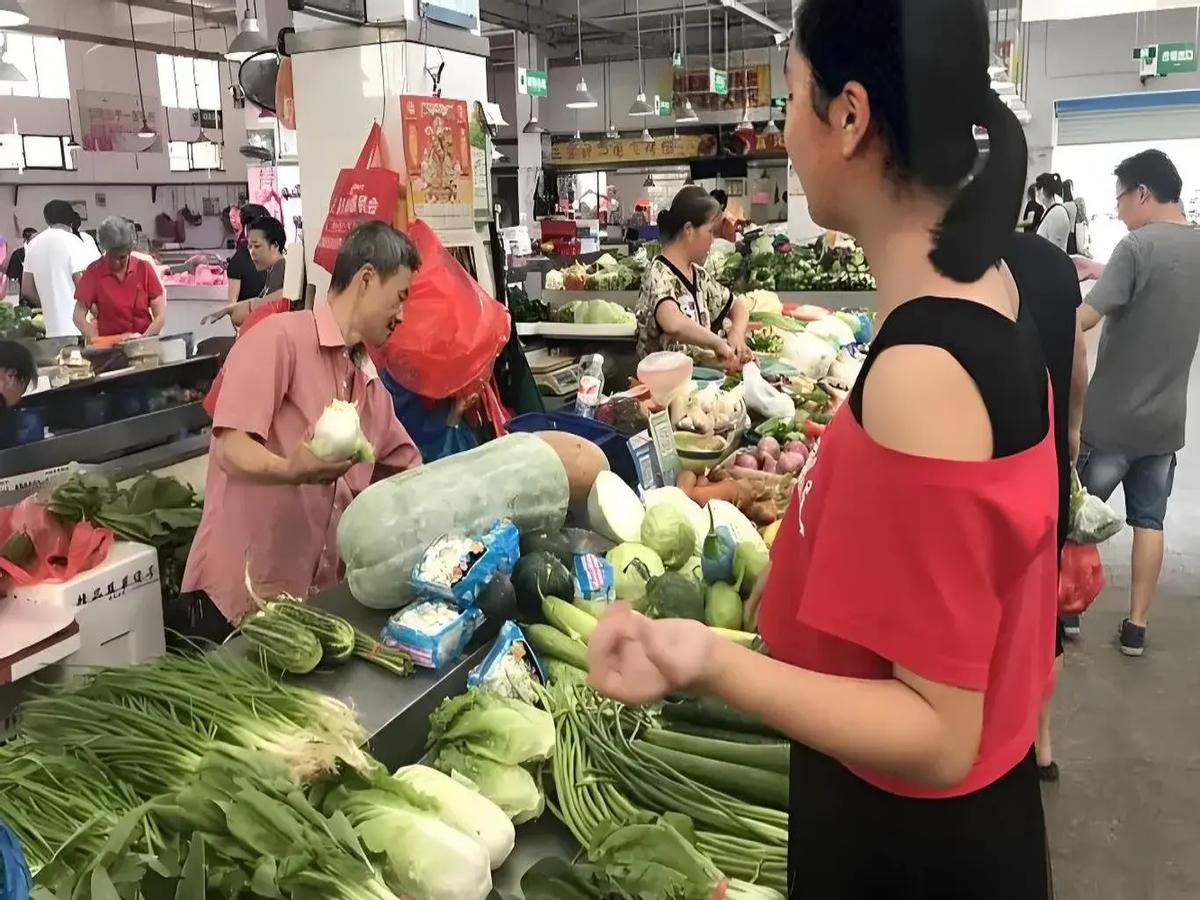 疫情后北京10多万人离开，城市变迁背后的深层原因与未来走向