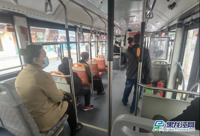 疫情下杭州公交车扫码乘车，重庆能扫吗？全面解析两地公交防疫措施