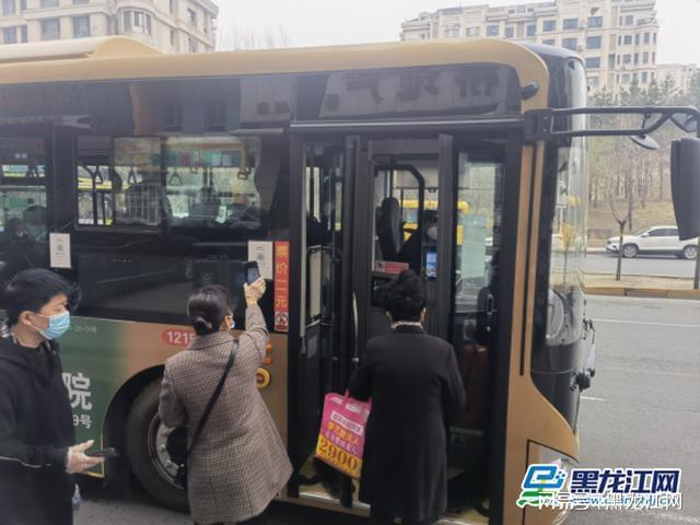 杭州公交车扫码防疫措施解析，南宁市民能否使用？