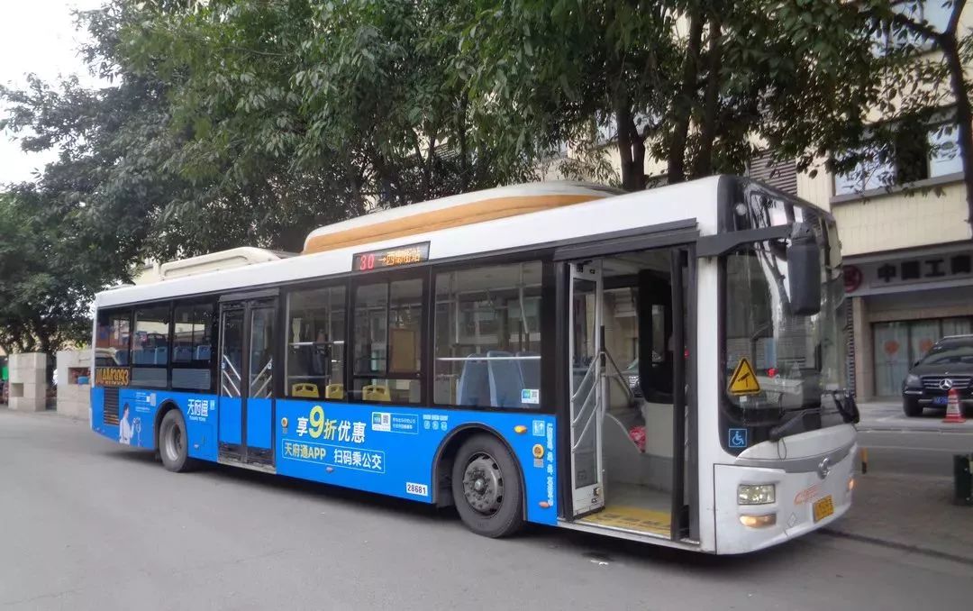 杭州公交车扫码乘车政策解析，南京市民能否在杭州扫码乘公交？
