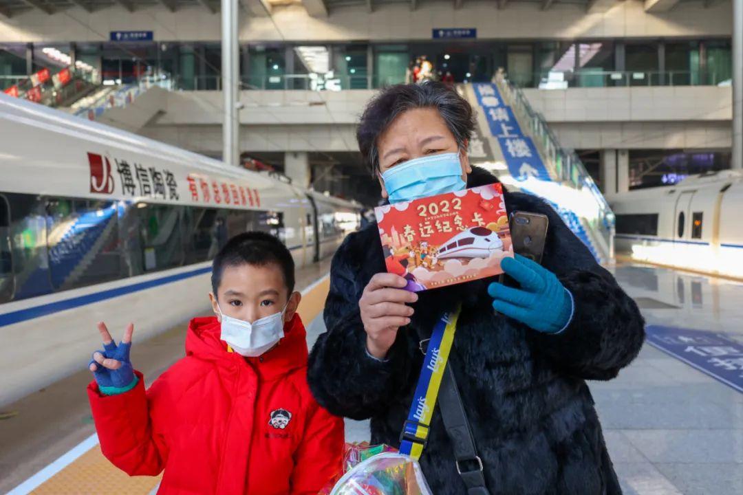 疫情哈尔滨停运了，银川怎么办？交通管制下的应对策略