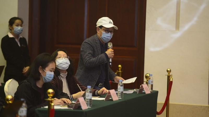 重庆卫视直播疫情动态，香港新闻中的防控经验与启示