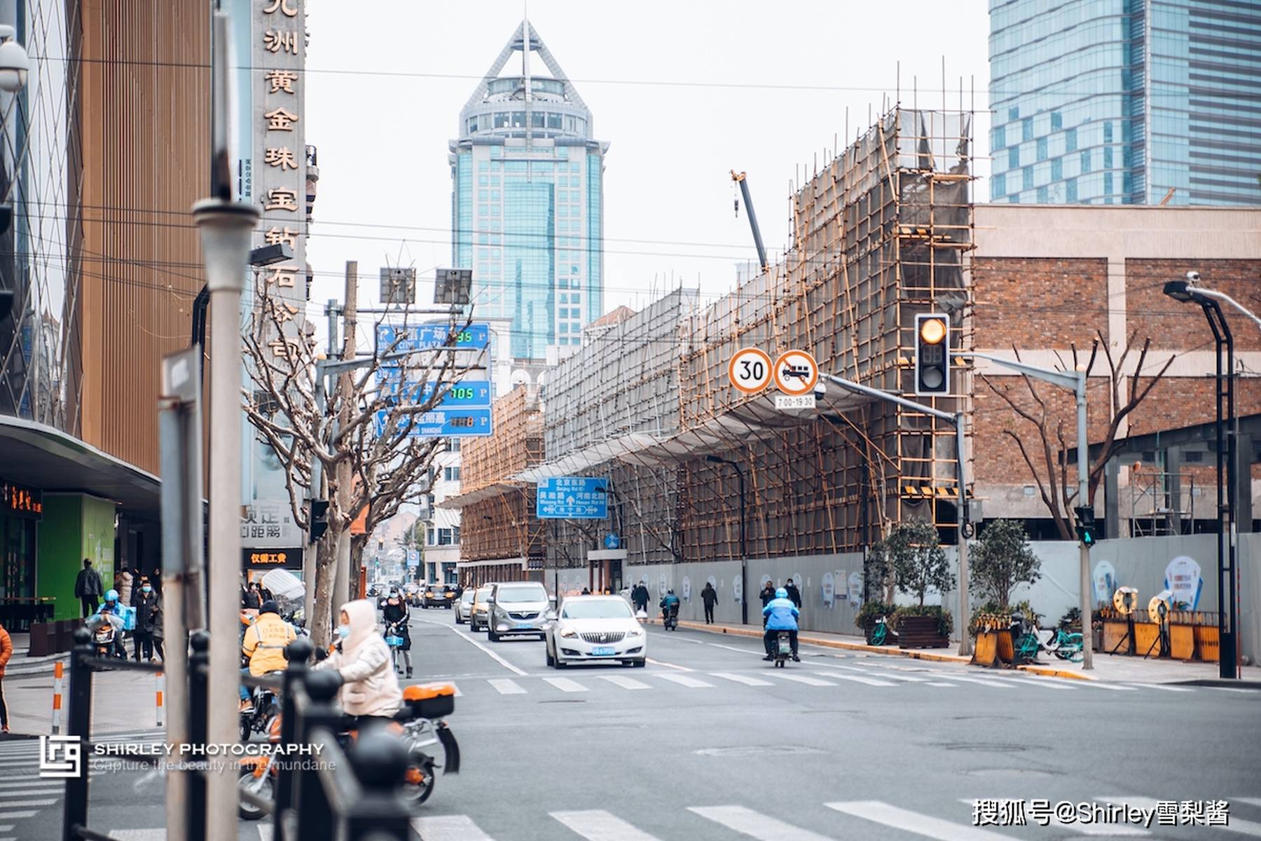 疫情下的南京西路，繁华街区的静默与重生