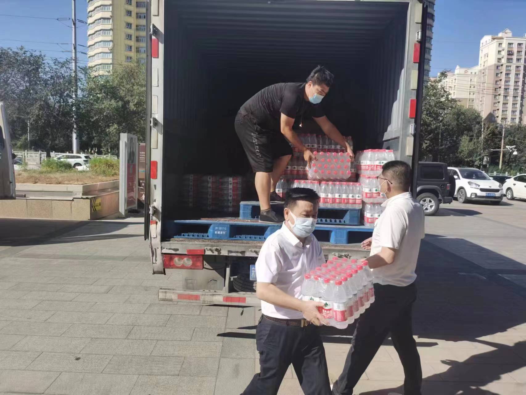江苏省支援乌鲁木齐，疫情下的跨省互助与深情厚谊
