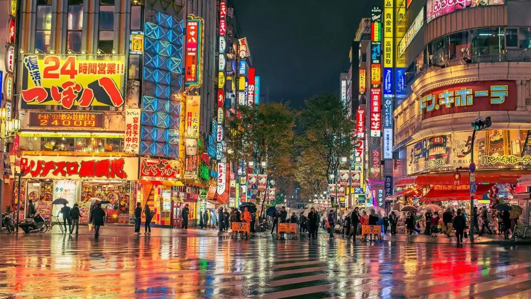 疫情下的郑州，一座城市的坚韧与温度
