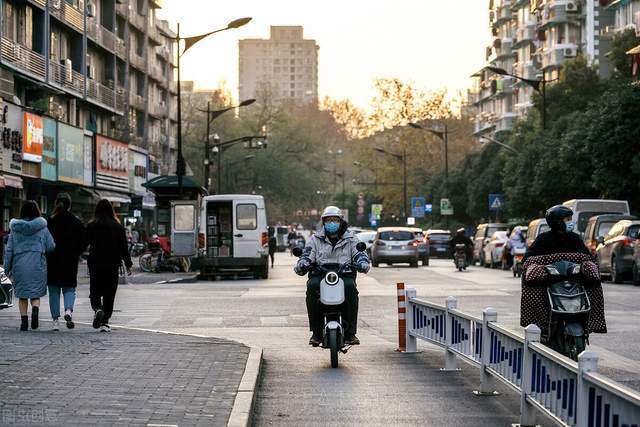 疫情下的城市封控，杭州封城与重庆是否封城的深度解析