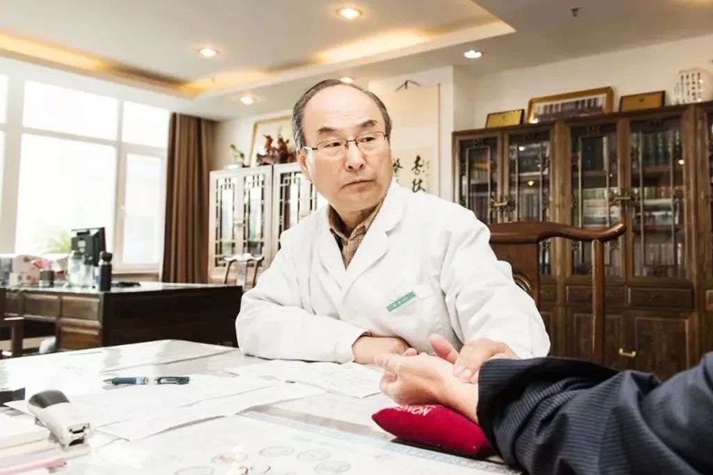 天津中医大夫，传统医学的守护者与现代健康的引路人