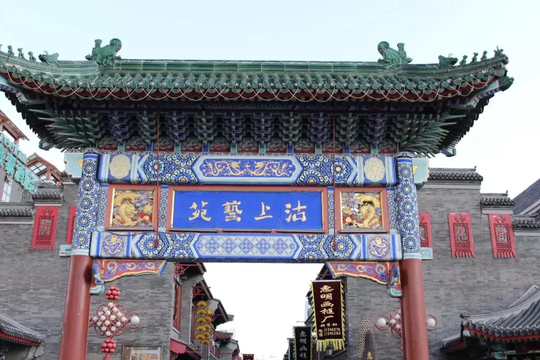 独家天津学校突然放假！家长学生反应大不同，背后原因引热议