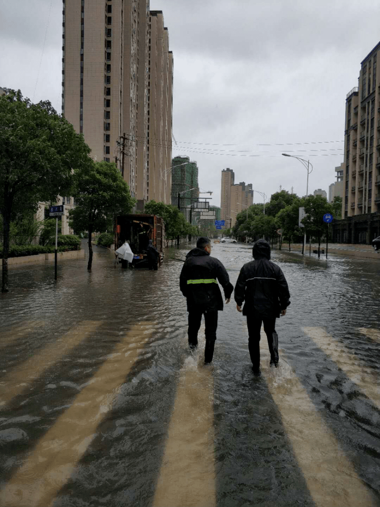 台北封城，一场未雨绸缪的城市保卫战