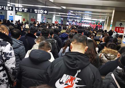 沈阳疫情关门，城市停摆下的生活百态与反思