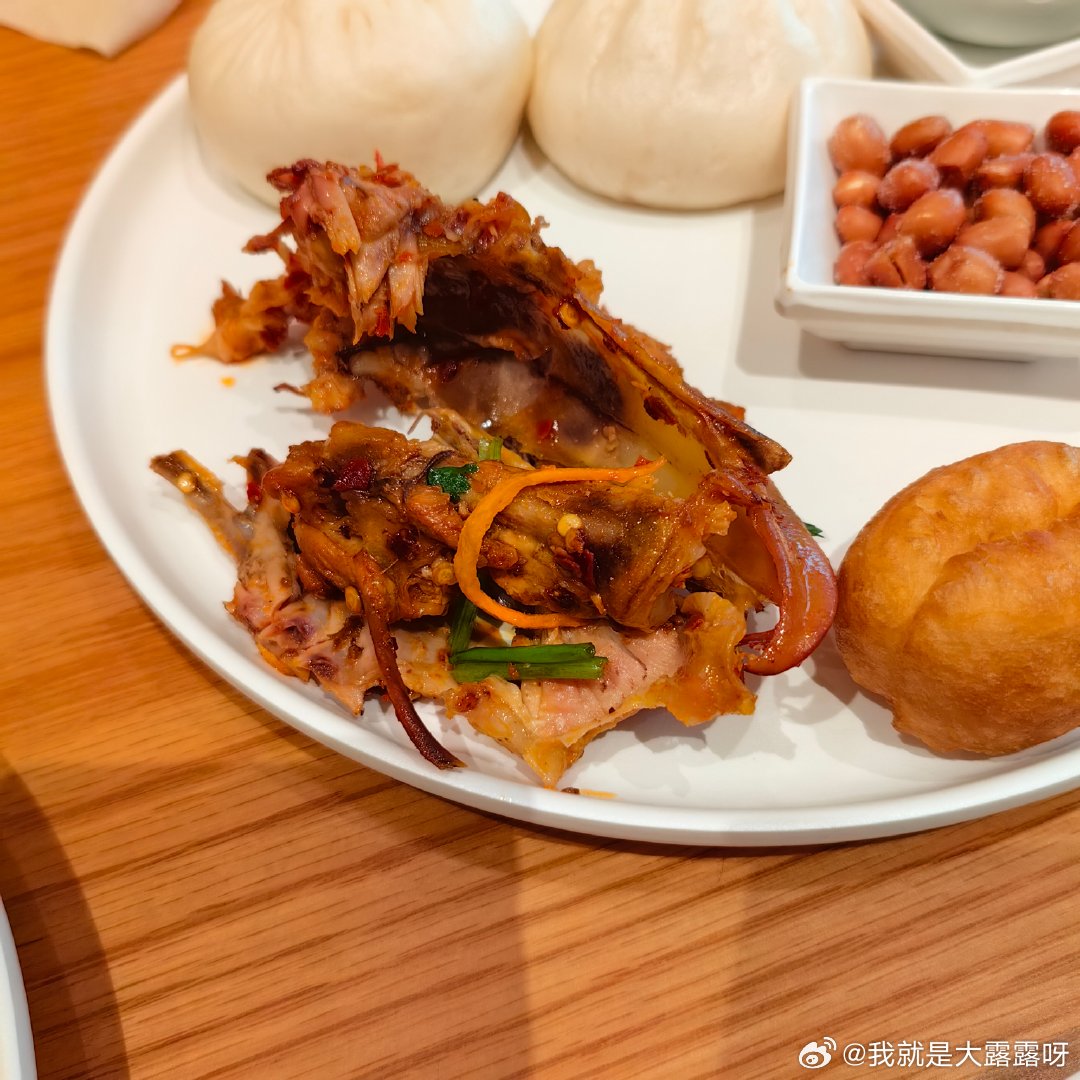 沈阳鸡架与广州早茶，南北美食的味觉对话