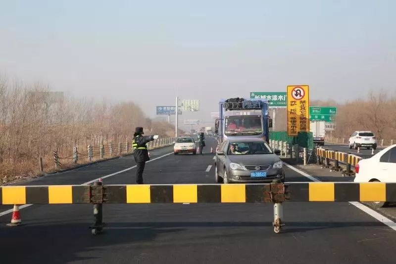 沈阳高速今日封路原因解析，突发事故与道路维修双重影响