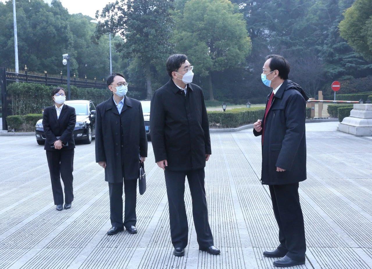 上海疫情最新动态，防控措施升级与市民生活新常态