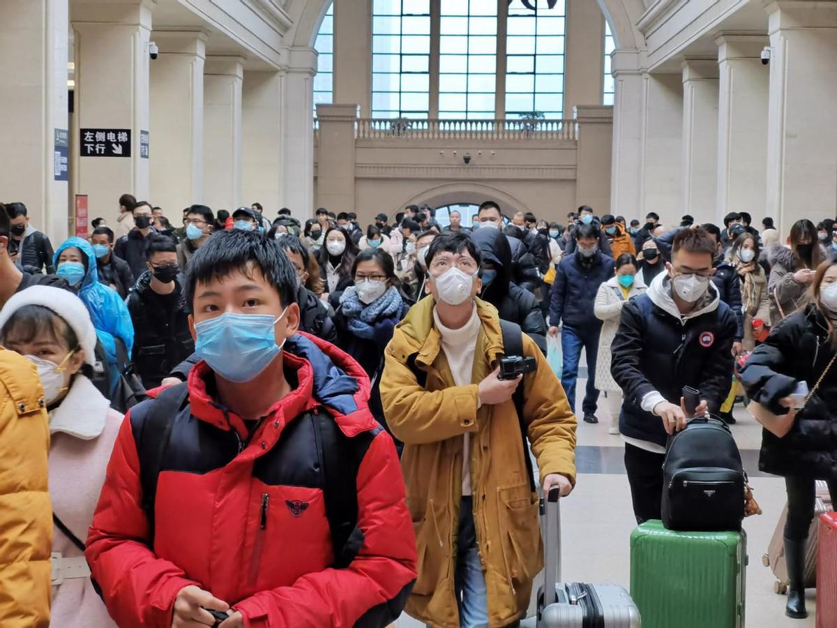 上海疫情下的外地人，为何一场防疫战寒了千万异乡人的心？