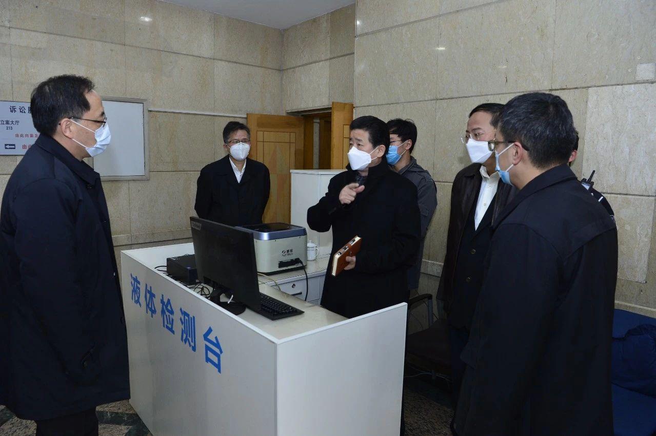 上海疫情大爆发，防控措施、经济影响与未来展望