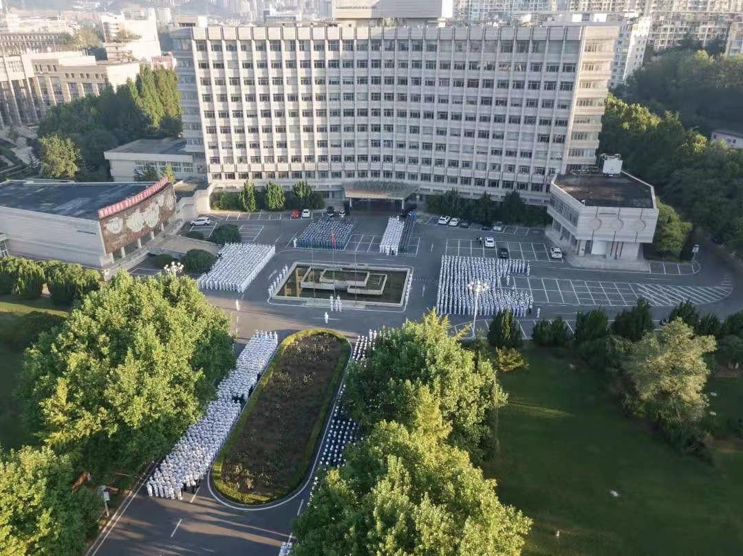 上海小学寒假提前，疫情下的特殊安排与家长应对策略