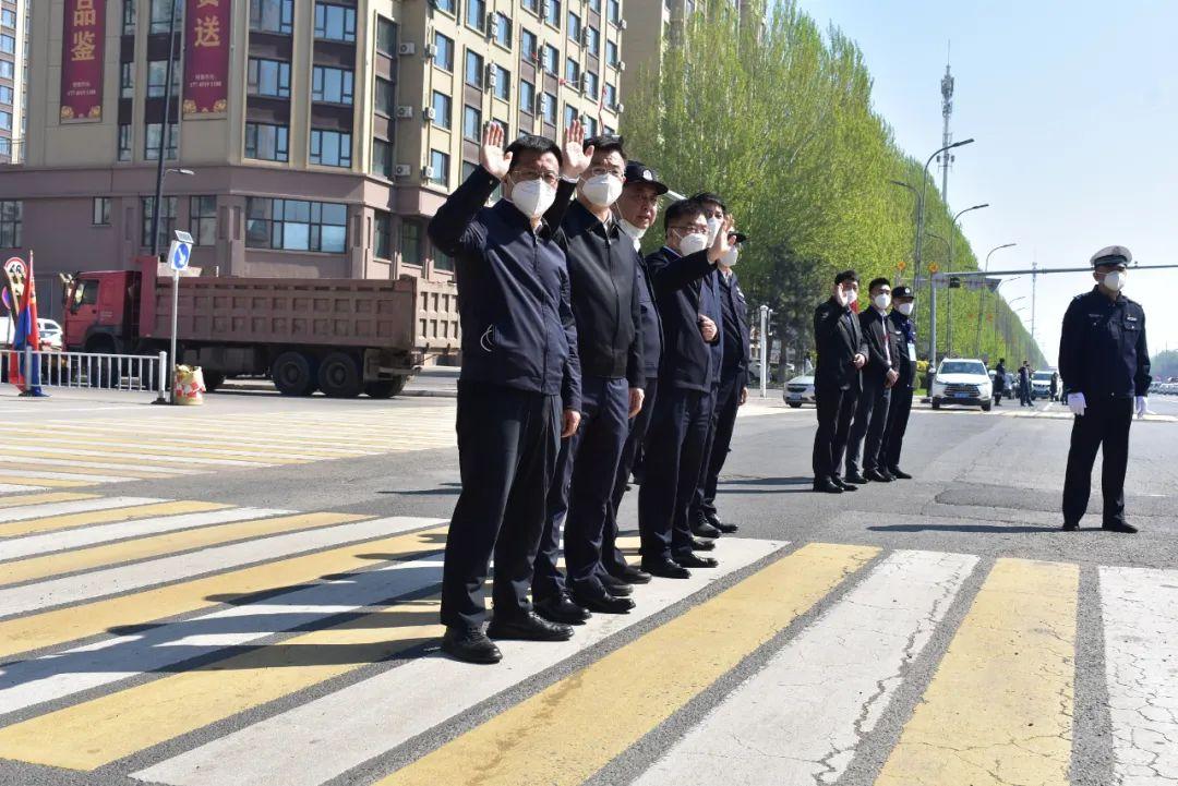 上海昆明疫情，双城抗疫纪实与经验启示