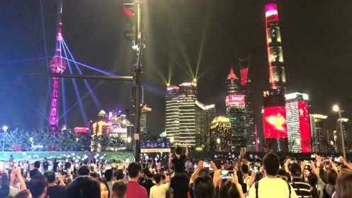 上海今日突发，外滩灯光秀因技术故障临时取消，数万游客受影响