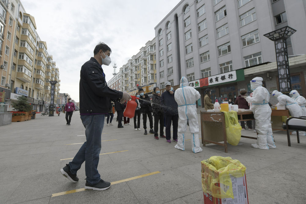 上海长宁区疫情纪实，社区防控与市民生活的双重挑战