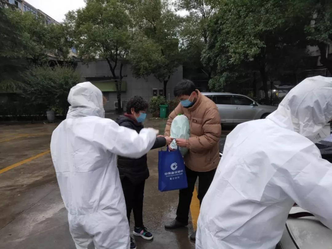 上海疫情下的年会，挑战与创新的双重奏