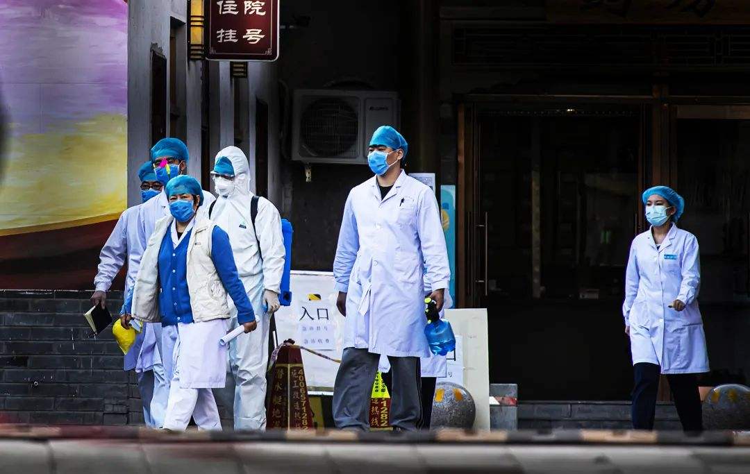 上海疫情与北京防控，双城记下的中国抗疫智慧