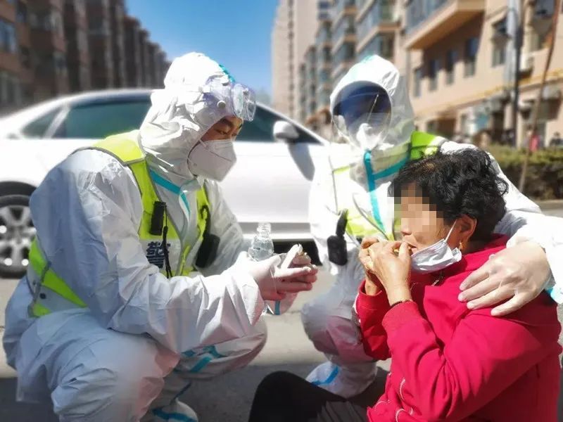 南北抗疫双城记，上海精准防控与哈尔滨冬季战疫启示录