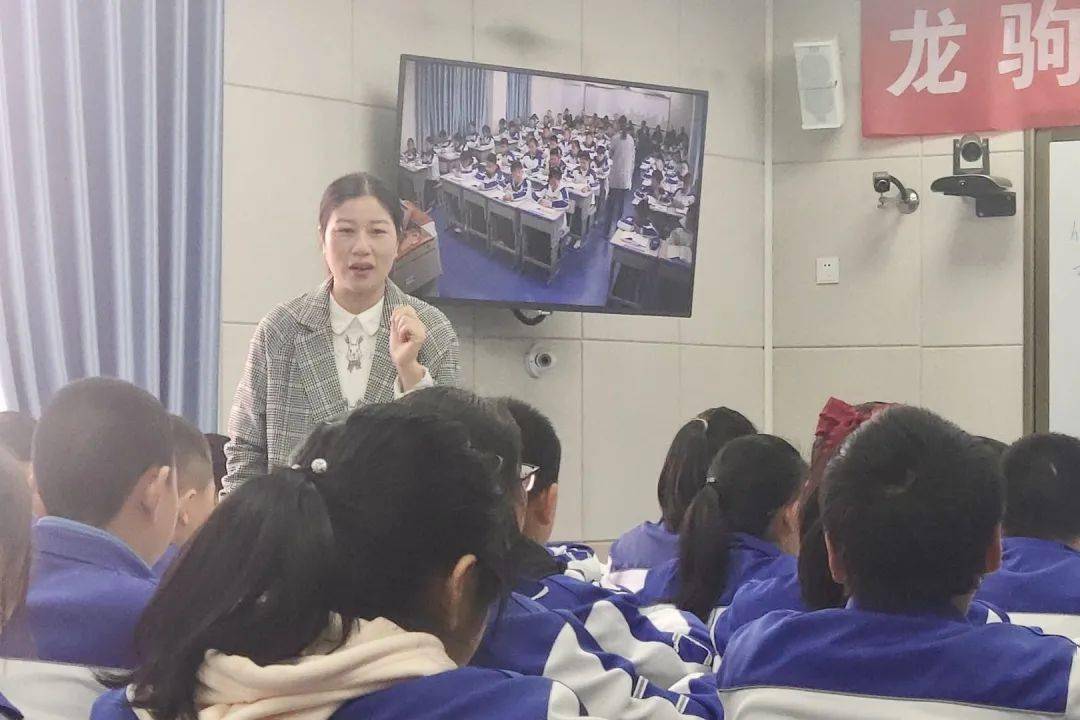 陕西省丹凤中学校长，引领教育创新与发展的领航者
